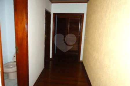 Sobrado à venda ou para alugar com 2 suítes em Paraisópolis, São Paulo, SP