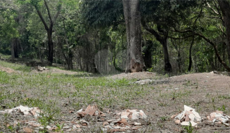 Terreno à venda em Jardim Estância Brasil, Atibaia, SP