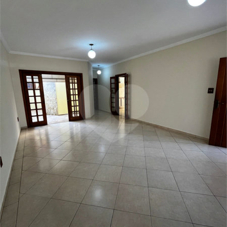 Casa à venda com 3 quartos em Parque da Lagoa, Itapetininga, SP