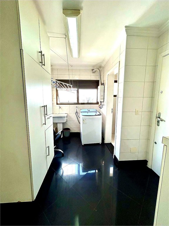 Apartamento à venda com 3 quartos, sendo 1 suíte, em Vila Regente Feijó, São Paulo, SP