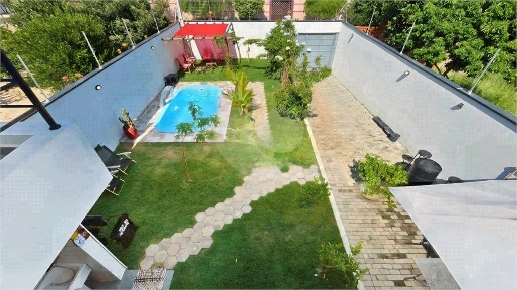 Sobrado à venda com 2 quartos, sendo 1 suíte, em Residencial Olívio Barbosa, Porto Feliz, SP