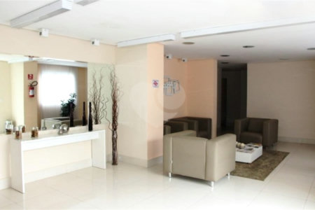 Apartamento à venda com 3 quartos, sendo 1 suíte, em Jardim Flor da Montanha, Guarulhos, SP