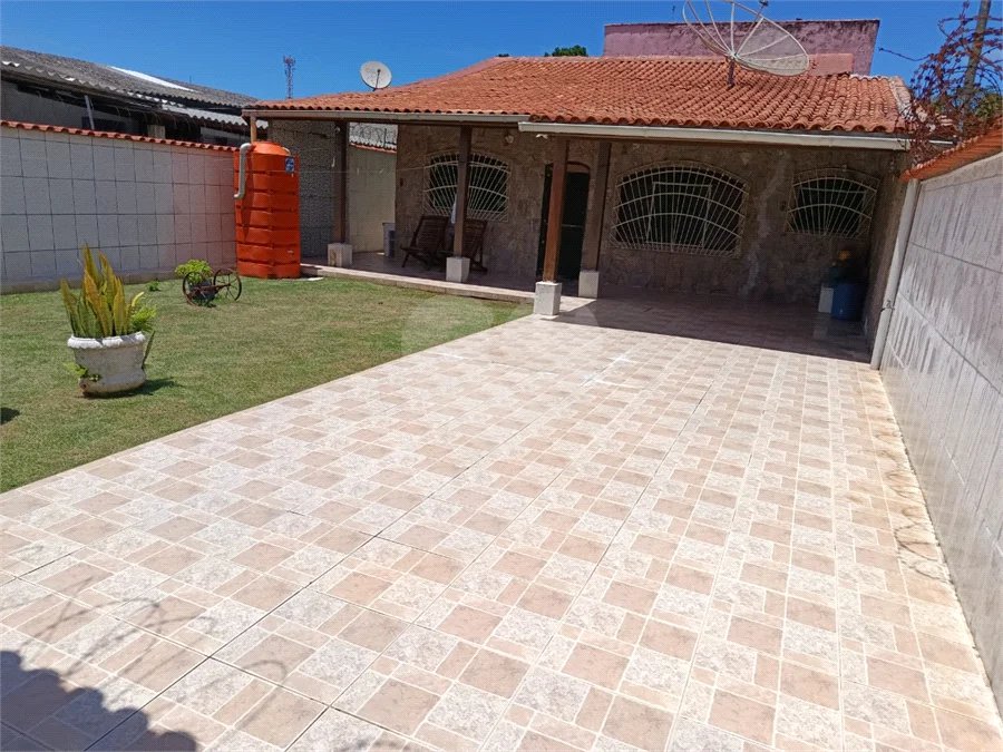 Casa à venda com 2 quartos, sendo 1 suíte,  em Vista Linda, Bertioga, SP