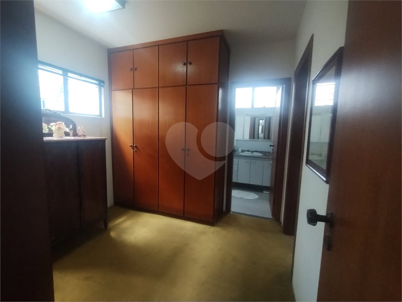 Casa à venda com 5 quartos, sendo 1 suíte, em Parque da Lagoa, Itapetininga, SP