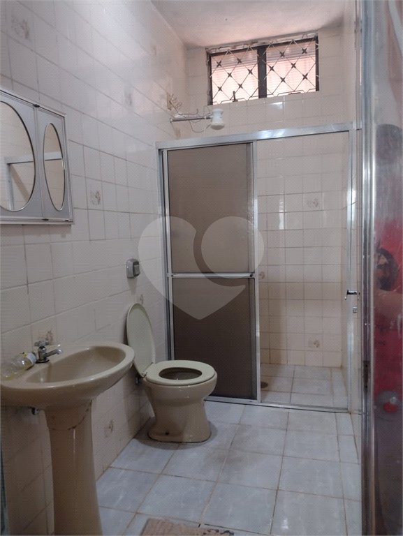 Casa à venda com 2 quartos no Centro, Araraquara, SP
