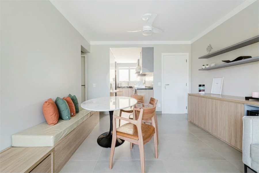 Apartamento à venda com 3 quartos, sendo 1 suíte, em Riviera de São Lourenço, Bertioga, SP