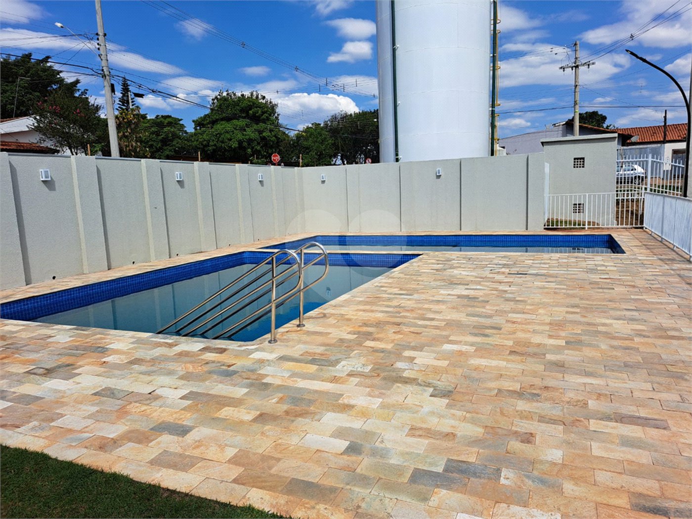 Apartamento novo para venda no Condomínio Residencial Vila das Orquídeas.