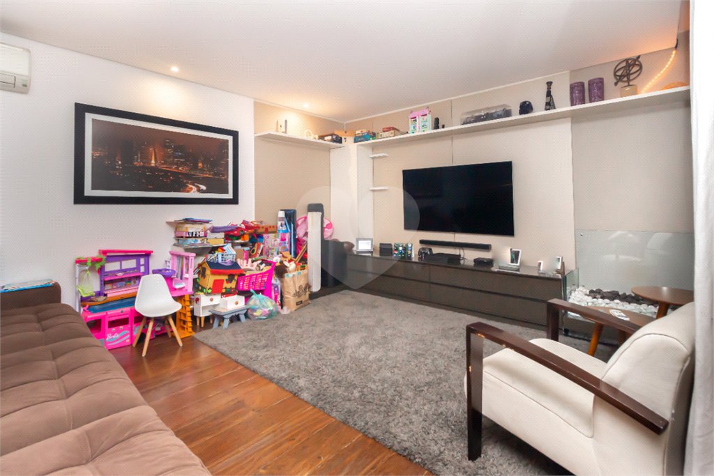 Apartamento à venda com 2 quartos, sendo 1 suíte, em Campo Belo, São Paulo, SP