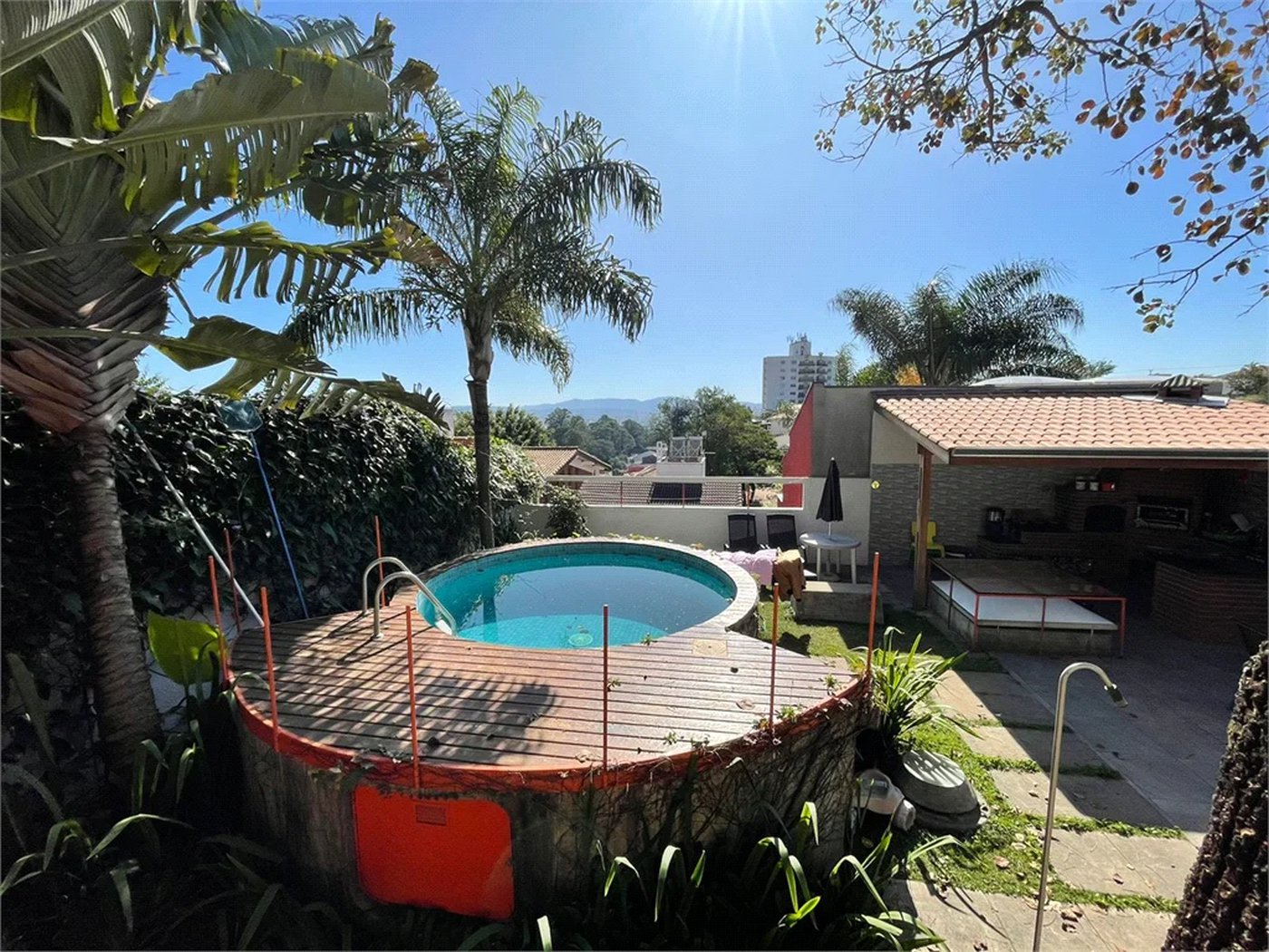 Sobrado à venda com 4 quartos, sendo 3 suítes, em Alto da Lapa, São Paulo, SP
