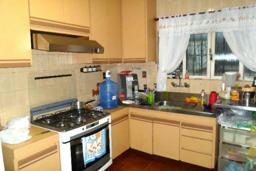 Sobrado à venda com 4 quartos, sendo 2 suítes, em Jardim Leonor Mendes de Barros, São Paulo, SP