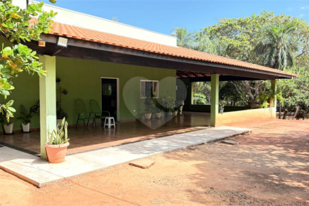 Chácara à venda com 2 quartos, sendo 1 suíte, em Zona Rural, Três Lagoas, MS