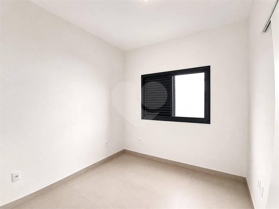 Casa à venda com 3 suítes no condomínio Campos do Conde I e II, Sorocaba - SP