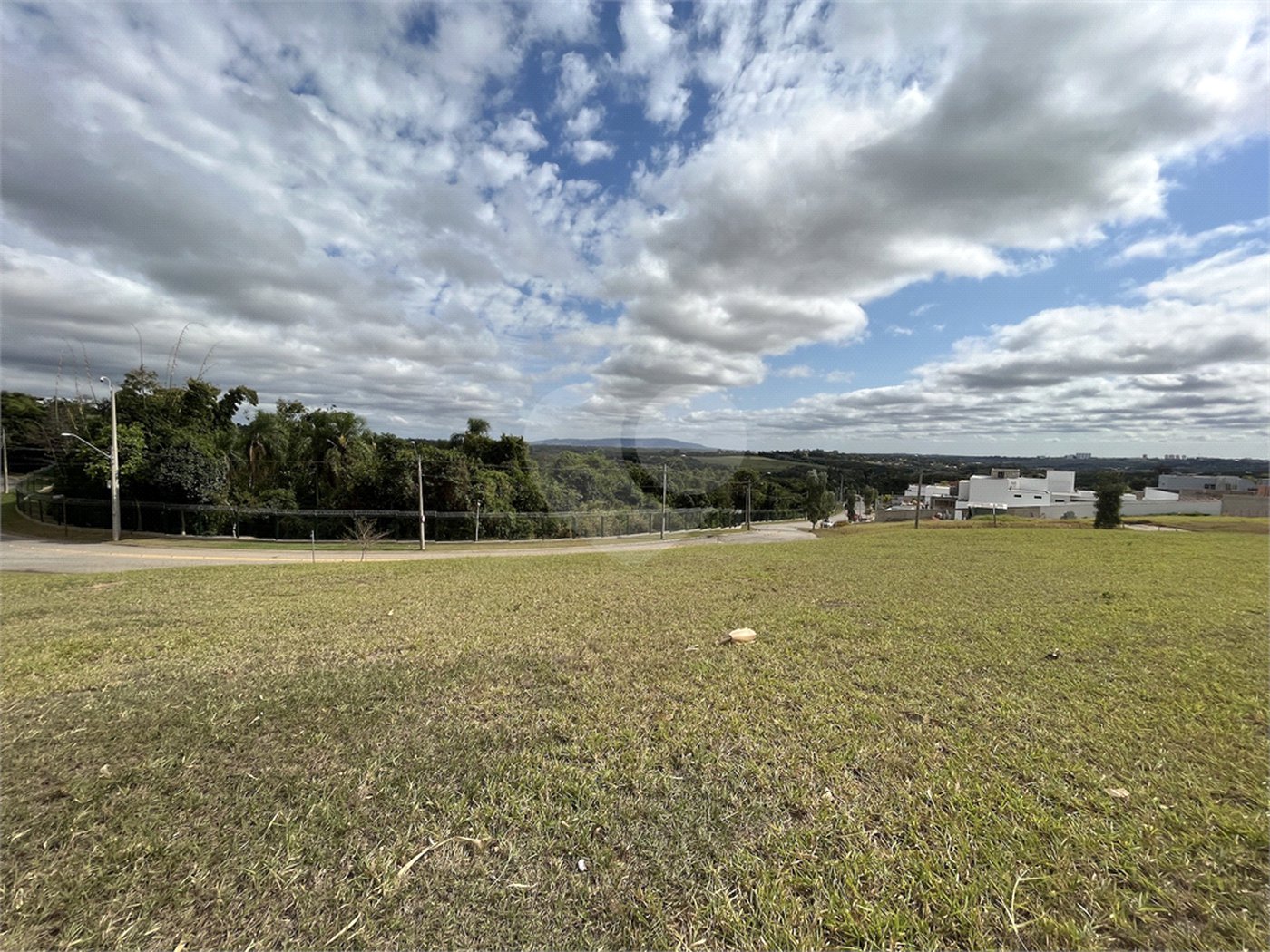 Terreno à venda no condomínio Fazenda Jequitibá, Sorocaba - SP