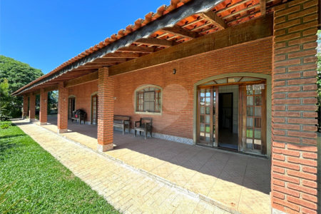Casa Térrea à venda com 4 quartos, sendo 2 suítes, em Alpes D'Ouro, Bom Jesus dos Perdões, SP