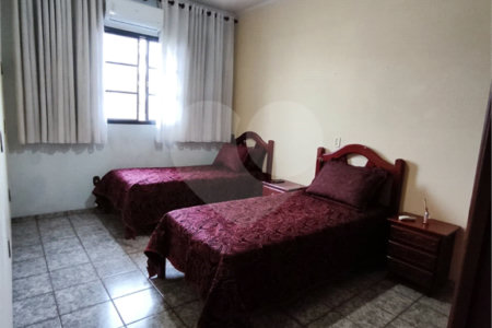Sobrado à venda com 3 quartos, sendo 1 suíte, em Campos Elíseos, Ribeirão Preto, SP