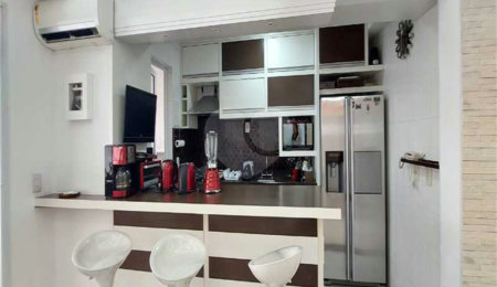 Apartamento à venda com 3 quartos, sendo 1 suíte, em Vila Firmiano Pinto, São Paulo, SP