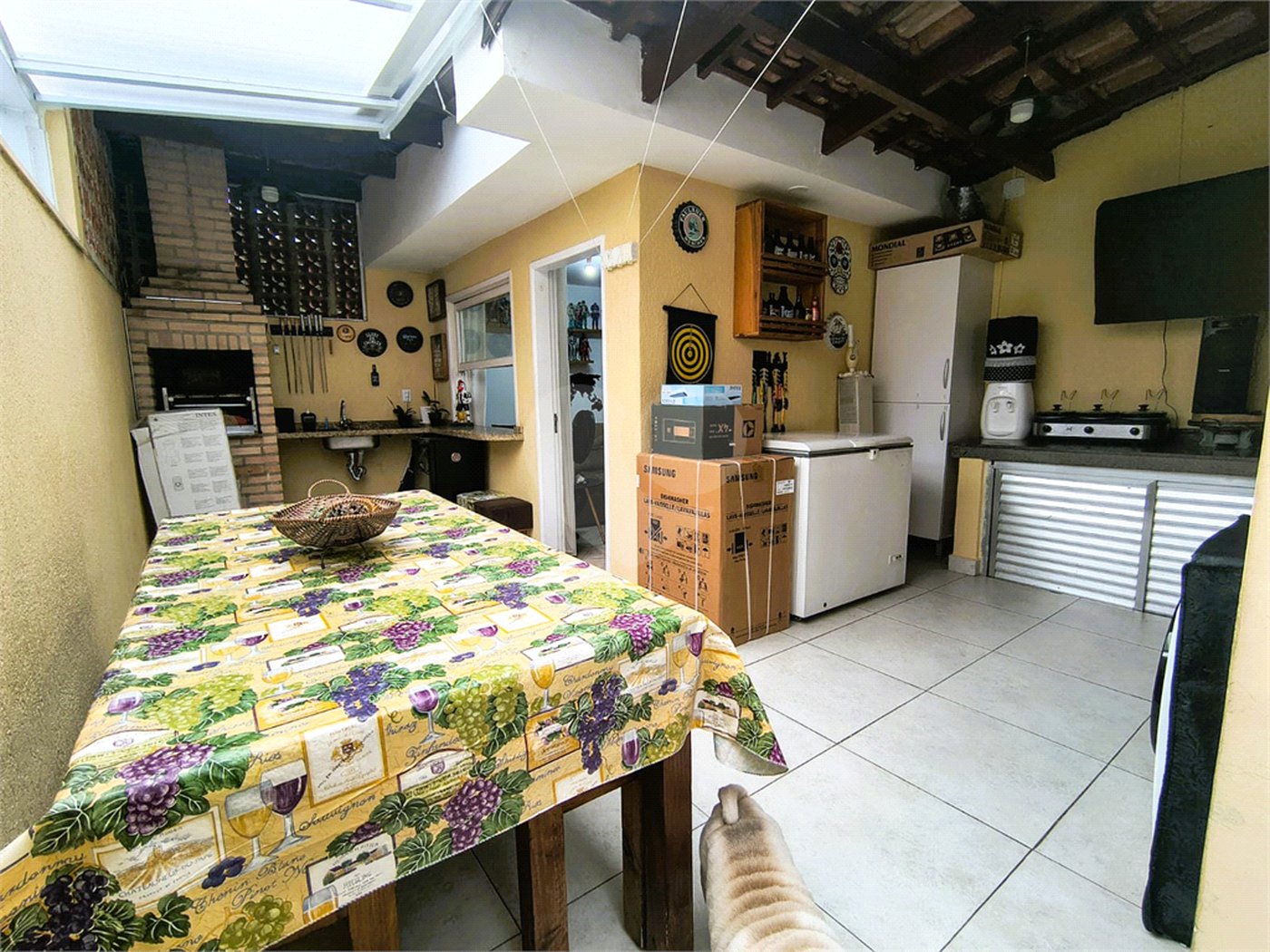 Casa à venda com 3 quartos, sendo 1 suíte, no condomínio Vila Panamericana, São Paulo - SP