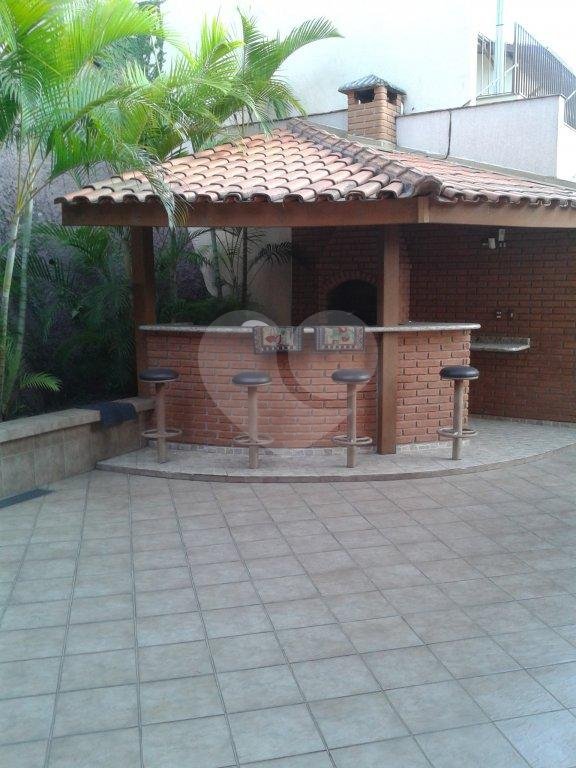 Sobrado à venda com 4 quartos, sendo 3 suítes, em Jardim São Bento, São Paulo, SP