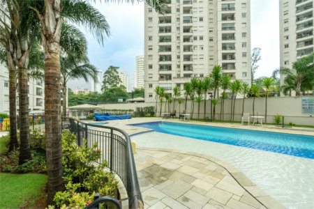 Apartamento à venda com 3 quartos, sendo 1 suíte, em Jardim Parque Morumbi, São Paulo, SP