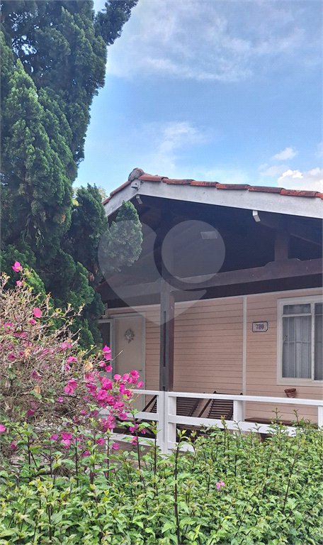 Casa à venda com 3 quartos, sendo 1 suíte, em Condomínio Flamboyant-b, Atibaia, SP
