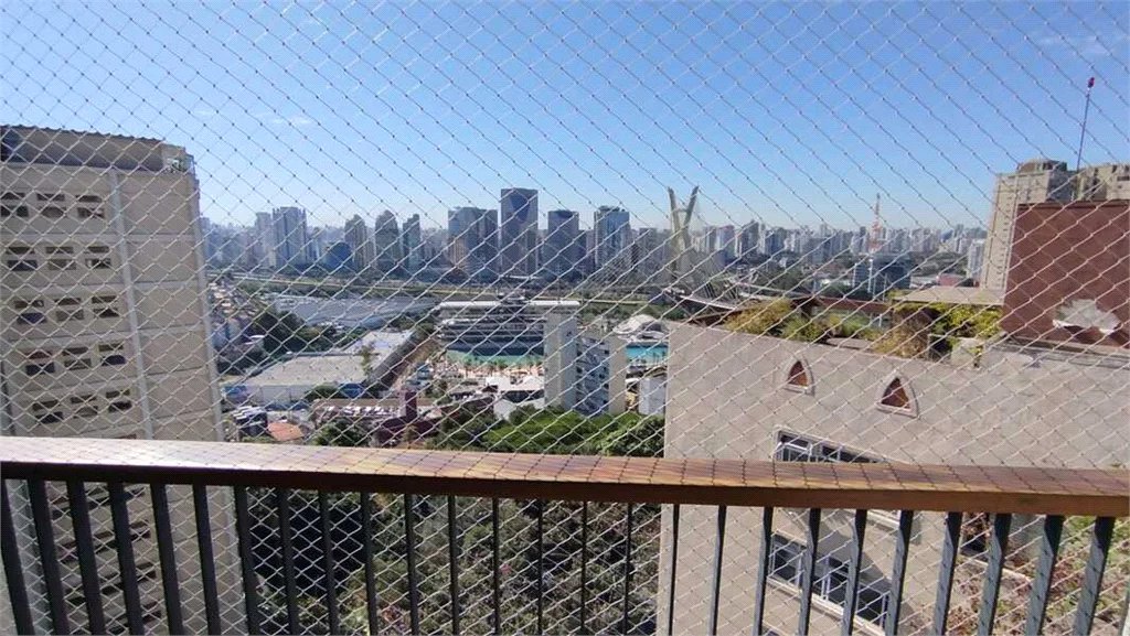 Duplex para alugar com 3 suítes em Real Parque, São Paulo, SP