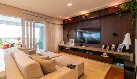Apartamento à venda com 4 suítes em Campo Belo, São Paulo, SP