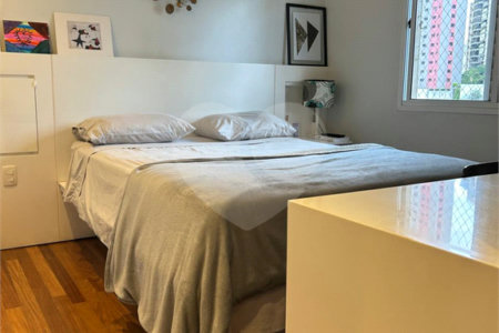 Apartamento à venda com 2 quartos, sendo 1 suíte, em Vila Andrade, São Paulo, SP