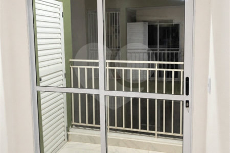 Apartamento à venda com 2 quartos no Centro-sul, Várzea Grande, MT