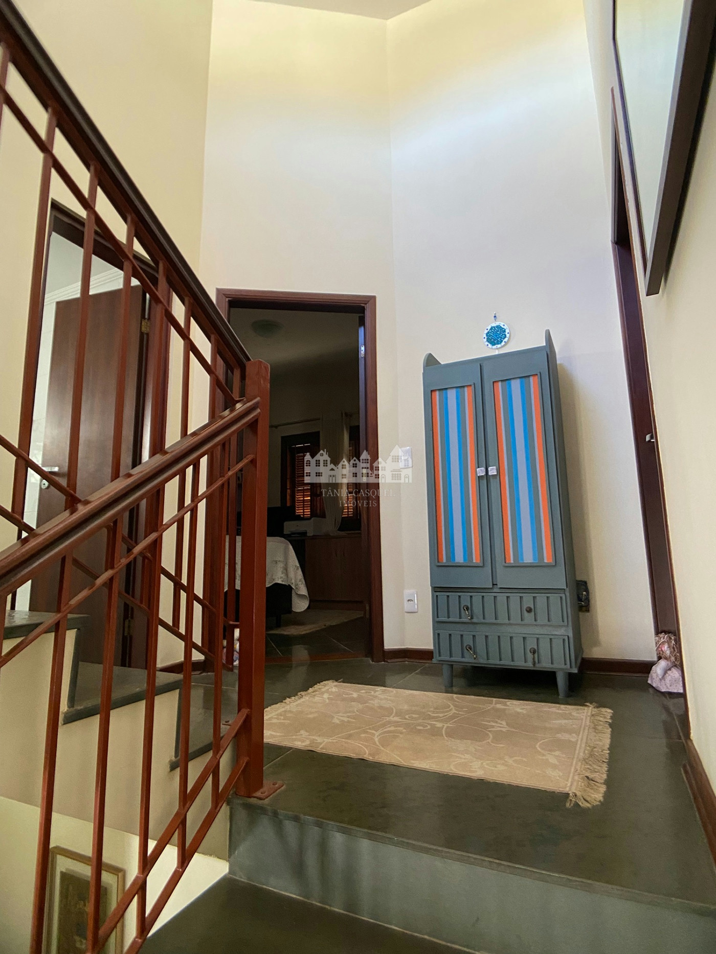 Casa à venda com 3 quartos, sendo 1 suíte, com vista deslumbrante em Recreio Maristela, Atibaia