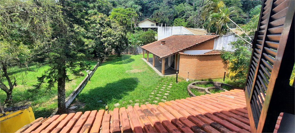 Casa à venda ou para alugar com 4 quartos, sendo 2 suítes, em Mantiqueira, Mairiporã, SP