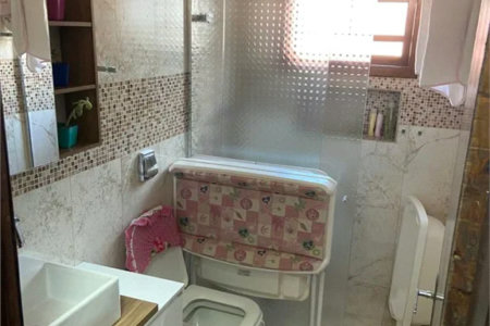 Sobrado à venda com 3 suítes em Jardim Celeste, São Paulo, SP