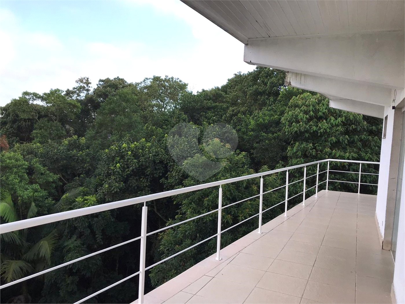 Casa à venda com 3 suítes no condomínio Alpes da Cantareira, Mairiporã - SP