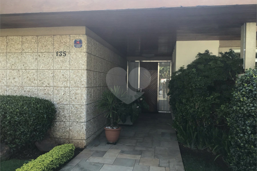 Sobrado à venda com 5 quartos, sendo 1 suíte, em Santana, São Paulo, SP