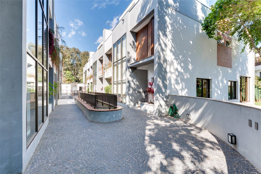 Casa à venda ou para alugar com 4 suítes no condomínio Residencial Vista 908, São Paulo - SP