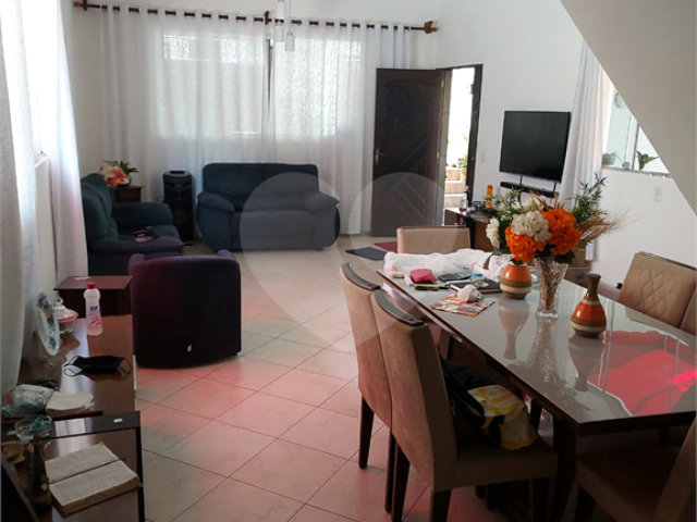 Casa à venda com 4 quartos, sendo 1 suíte,  em Butantã, São Paulo, SP