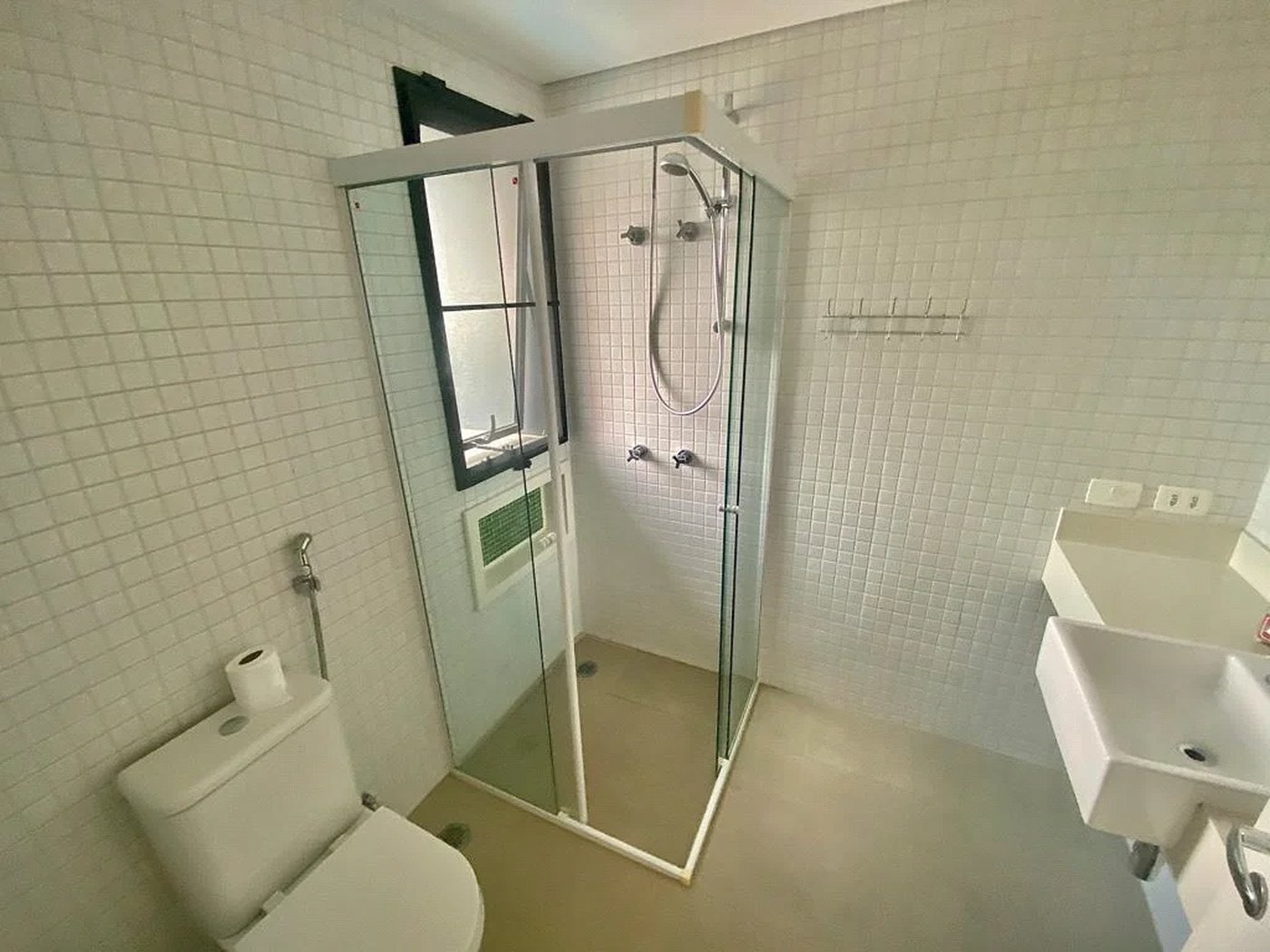 Apartamento à venda com 3 suítes em Jardim das Bandeiras, São Paulo, SP
