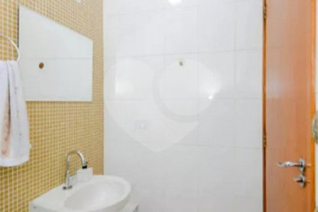 Casa à venda com 3 quartos, sendo 1 suíte, em Parque Continental I, Guarulhos, SP