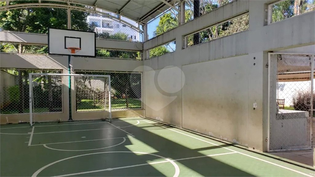 Apartamento à venda com 3 suítes em Vila Alexandria, São Paulo, SP