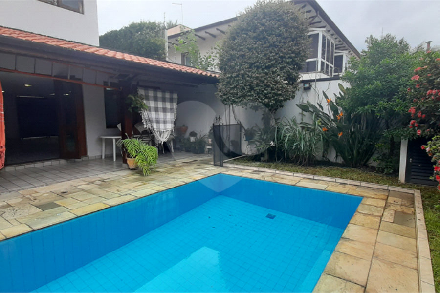 Sobrado à venda com 5 suítes em Tremembé, São Paulo, SP