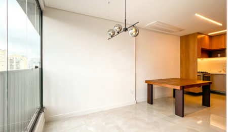 Apartamento à venda com 2 quartos, sendo 1 suíte,  em Santo Amaro, São Paulo, SP
