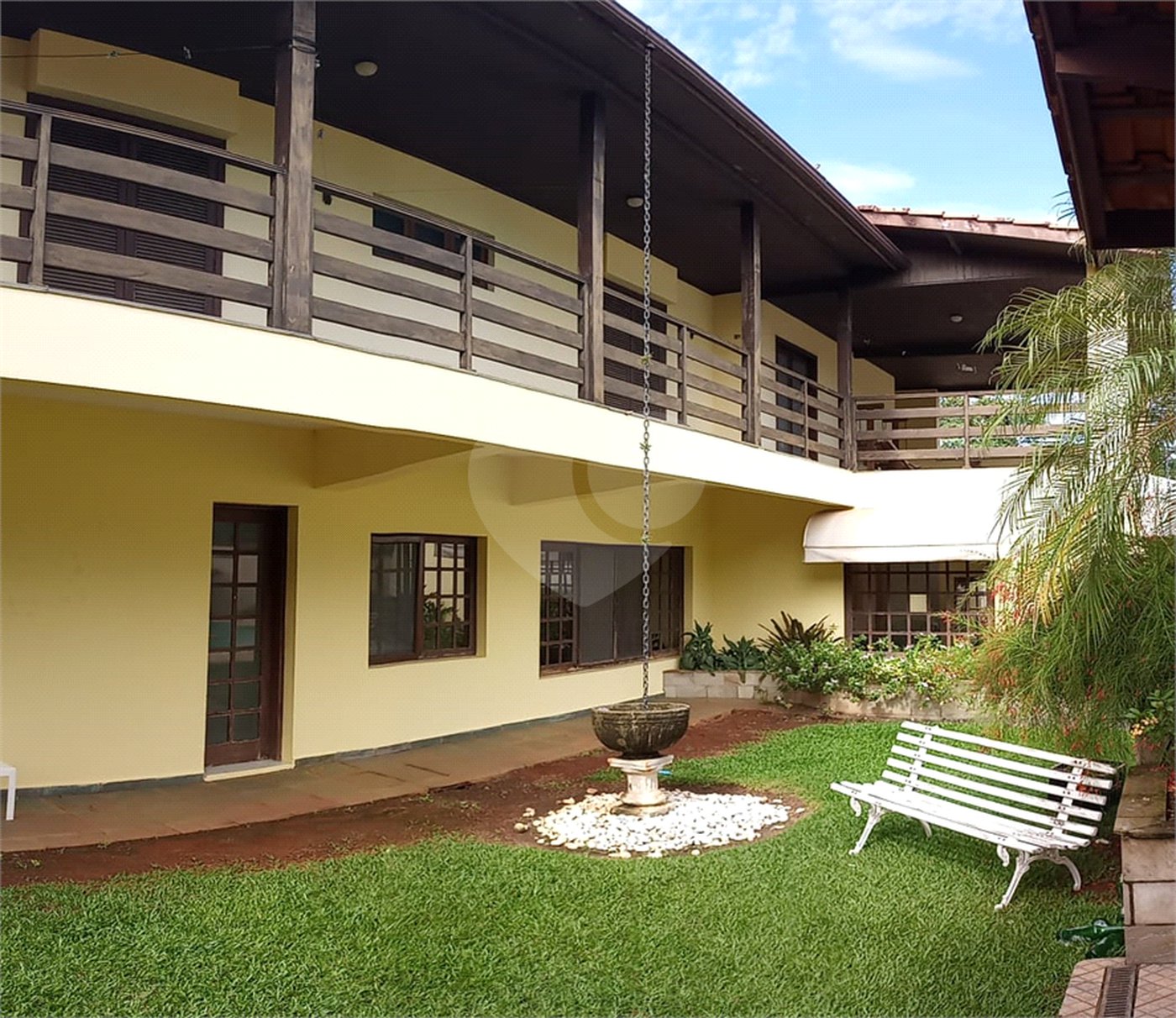 Casa à venda ou para alugar com 5 suítes no condomínio Vilage Zuleika Jabour, Salto - SP