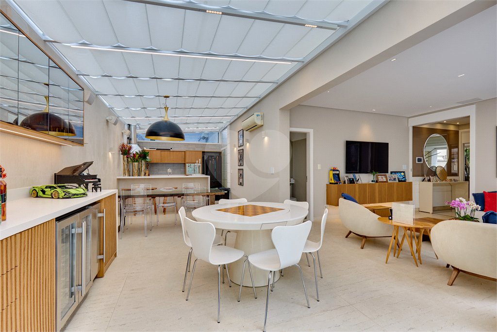 Casa à venda com 4 suítes no condomínio Ville Bosqueé, São Paulo - SP