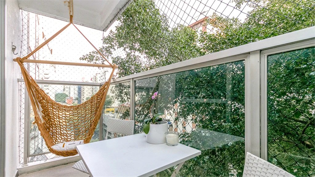Apartamento à venda com 3 quartos, sendo 2 suítes, em Pinheiros, São Paulo, SP