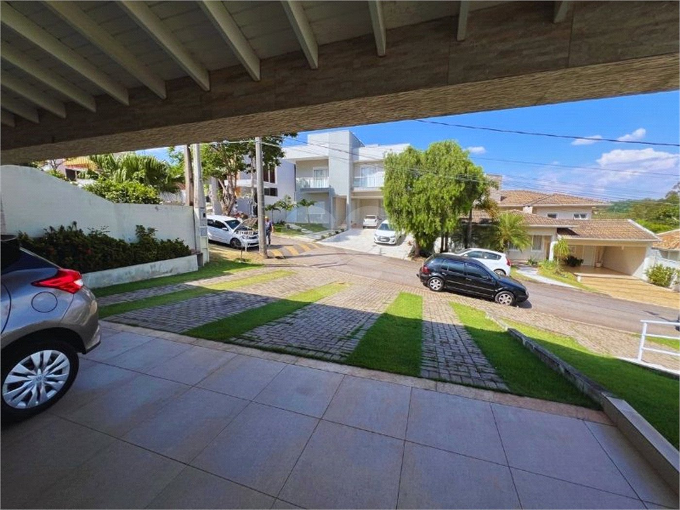 Apresento essa belíssima casa no Condomínio Delle Stelle - Louveira SP