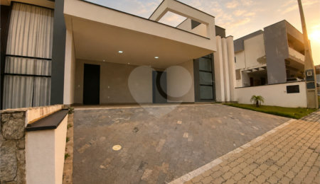 Casa à venda com 3 suítes no condomínio Renaissance, Sorocaba - SP