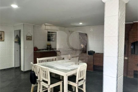 Sobrado à venda com 3 quartos, sendo 2 suítes, em Vila Maria Alta, São Paulo, SP