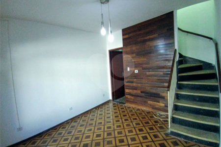 Sobrado à venda com 3 quartos em Chora Menino, São Paulo, SP