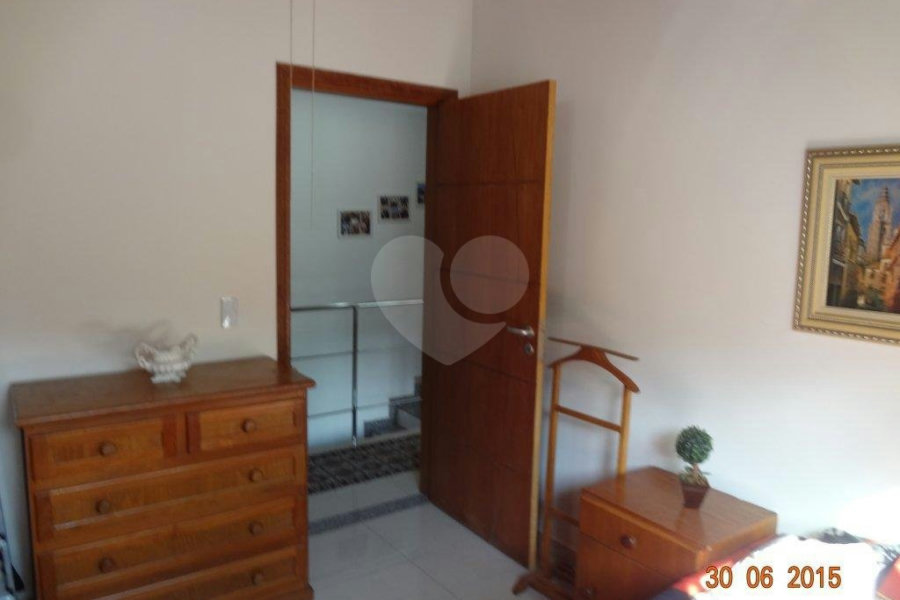 Casa Térrea à venda com 3 quartos, sendo 1 suíte, em Vila Irmãos Arnoni, São Paulo, SP