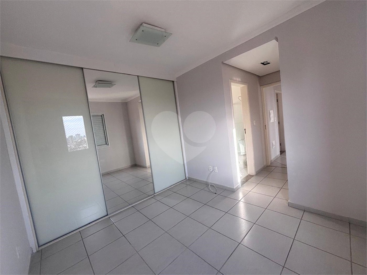 Apartamento à venda com 3 quartos, sendo 1 suíte, em Jardim Piratininga, Sorocaba, SP