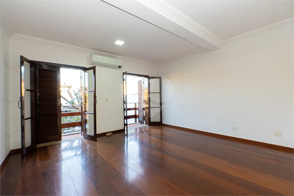 Casa de Vila à venda com 3 quartos, sendo 1 suíte, em Planalto Paulista, São Paulo, SP
